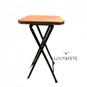 Tabouret en bois pliant